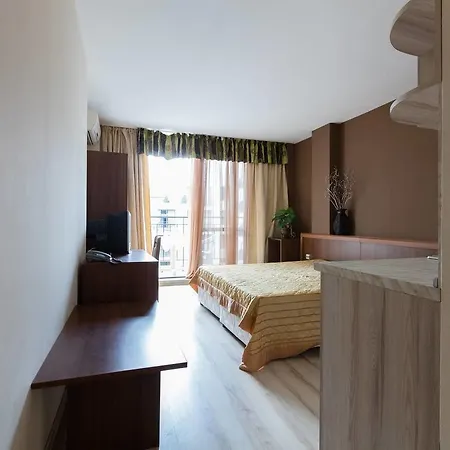 ❤studio With Kitchen & Balcony Pool View ❤cg❤ サニービーチ