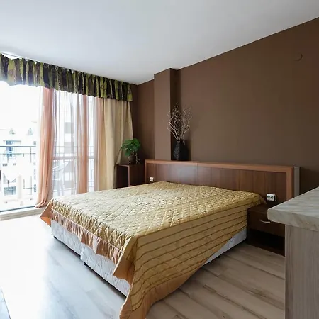 ❤studio With Kitchen & Balcony Pool View ❤cg❤ アパート サニービーチ