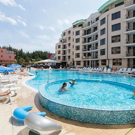 ❤studio With Kitchen & Balcony Pool View ❤cg❤
